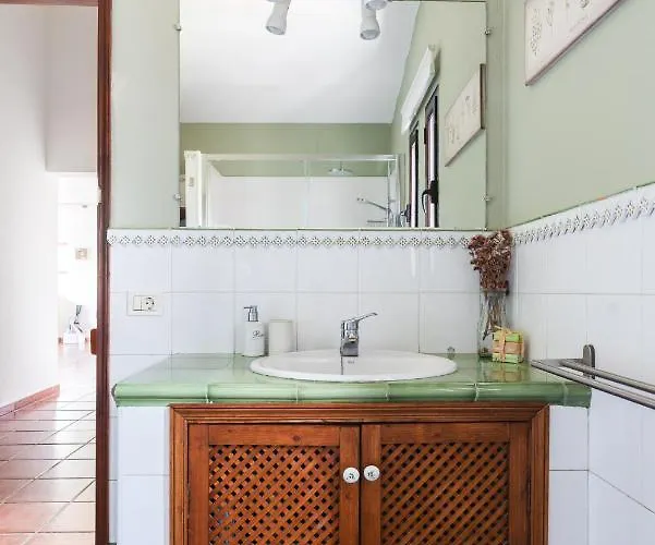 Home2book El Naranjo, Garden & Pool