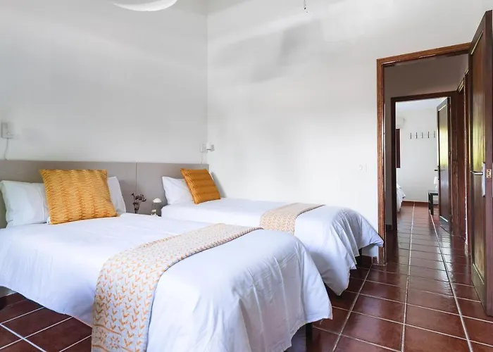 Home2book El Naranjo, Garden & Pool