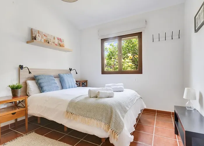 Home2book El Naranjo, Garden & Pool *